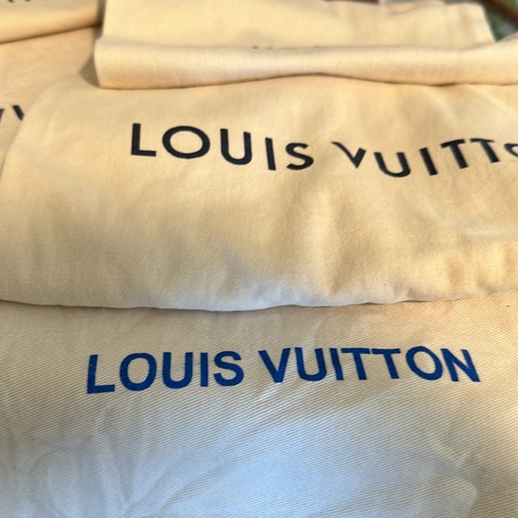Louis Vuitton dust bags set of 5 - Picture 4 of 5